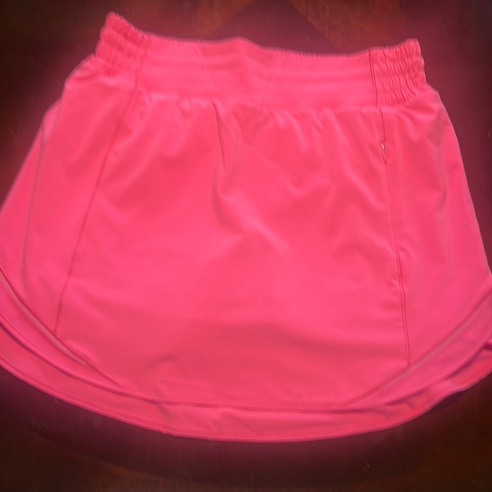 Lululemon Hotty Hot Sonic Pink Skirt Sz6